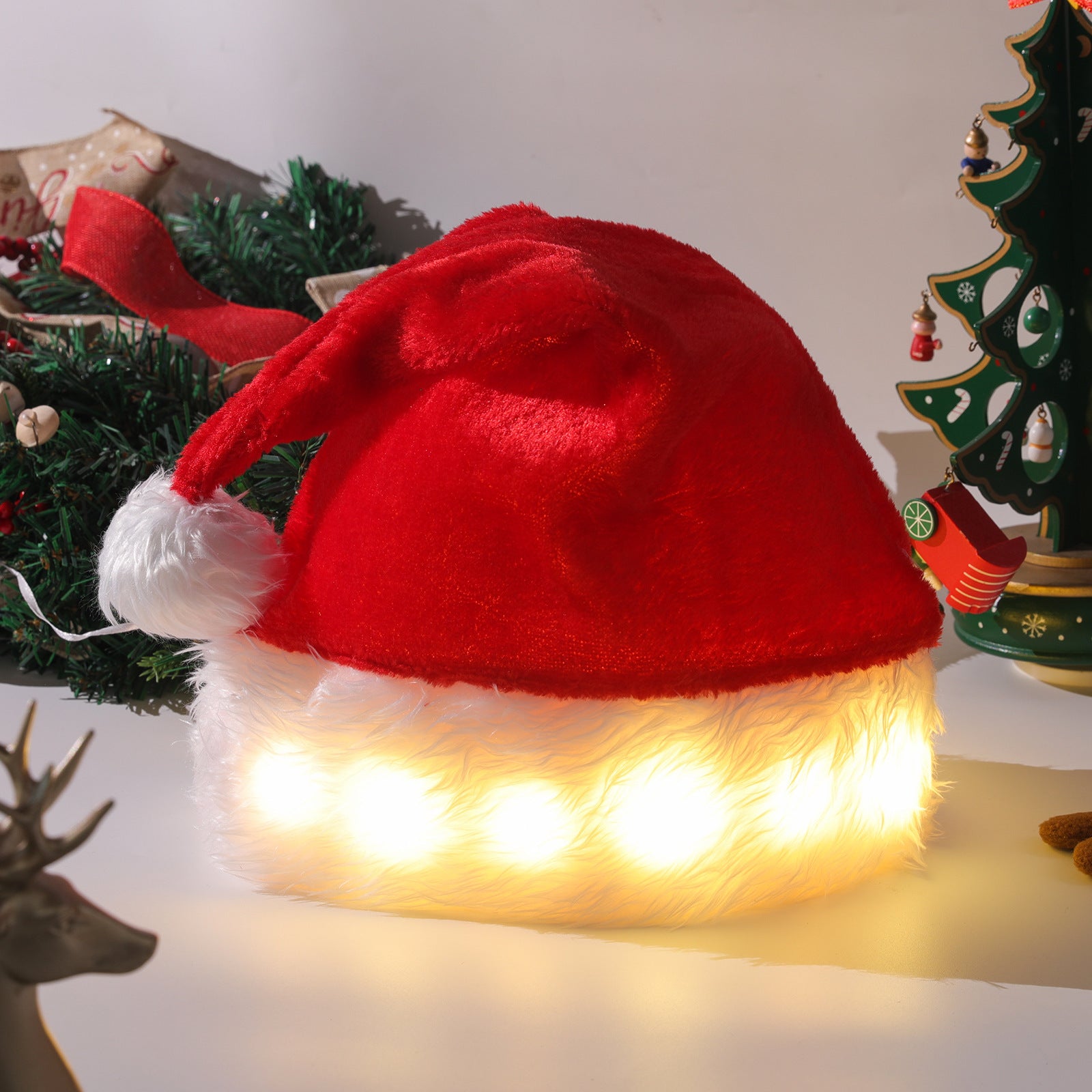 LED Santa Hat – Plush Christmas Light-Up Hat for Adults & Kids | Festive Holiday Decoration.